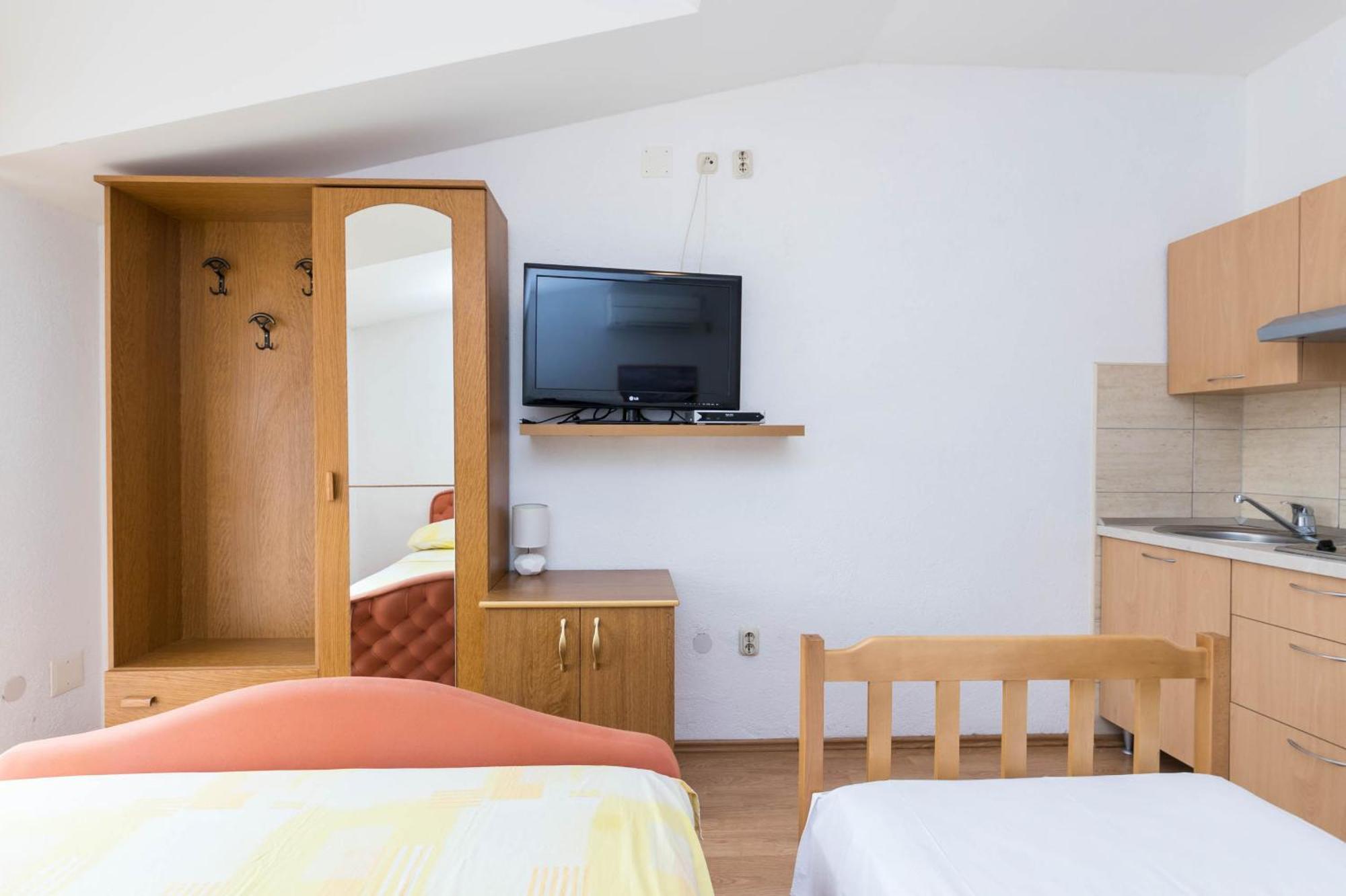 Apartments Cipetic Kaštela Kültér fotó